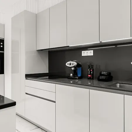 7 Luxury By Karat 圣克鲁斯-德特内里费