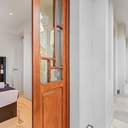 7 Luxury By Karat 圣克鲁斯-德特内里费