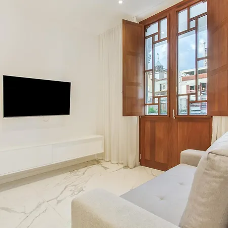 7 Luxury By Karat 圣克鲁斯-德特内里费