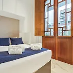 7 Luxury By Karat