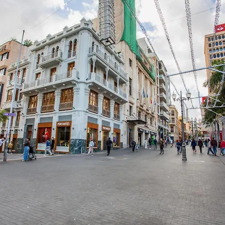 7 Luxury By Karat * Santa Cruz de Tenerife