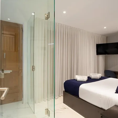 7 Luxury By Karat